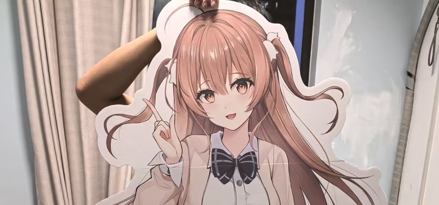 是的，我把我们的女主请到了线下供大家合影